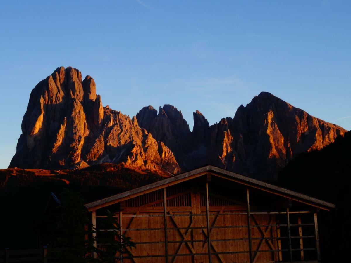 Albergo Somont Ortisei Exterior photo